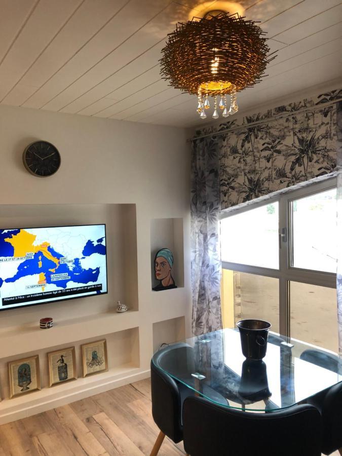 Apartment La